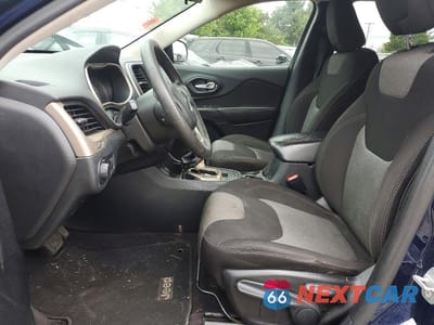 Zdjęcie 7 z 13 samochodu: 2016 JEEP CHEROKEE SPORT VIN:1C4PJLABXGW207306 - miniatura