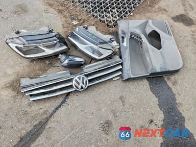 Zdjęcie 13 z 14 samochodu: 2018 VOLKSWAGEN TIGUAN S VIN:3VV1B7AX2JM065855 - miniatura