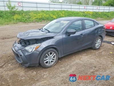 2017 TOYOTA YARIS IA BASE 3MYDLBYV4HY174242 - główne zdjęcie licytacji z USA - miniatura