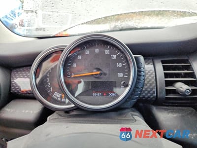 Zdjęcie 9 z 12 samochodu: 2015 MINI COOPER S VIN:WMWXP7C58F2A40155 - miniatura