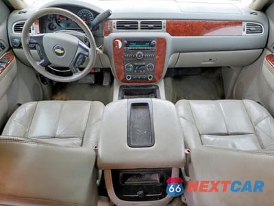 Zdjęcie 8 z 12 samochodu: 2010 CHEVROLET SILVERADO K1500 LTZ VIN:3GCRKTE35AG288049 - miniatura