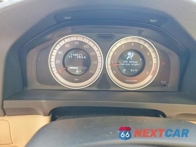 Zdjęcie 9 z 12 samochodu: 2013 VOLVO S60 T5 VIN:YV1612FS7D2202589 - miniatura