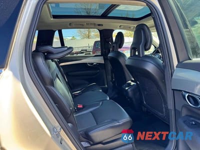 Zdjęcie 8 z 12 samochodu: 2017 VOLVO XC90 T5 VIN:YV4102XK9H1154426 - miniatura
