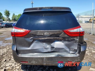 Zdjęcie 6 z 13 samochodu: 2015 TOYOTA SIENNA XLE 8-PASSENGER VIN:5TDYK3DC3FS671333 - miniatura