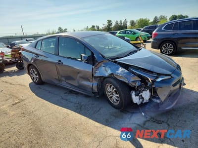 Czwarte zdjęcie samochodu z boku: 2022 TOYOTA PRIUS XLE AWD-E VIN:JTDL9MFUXN3034585 - miniatura