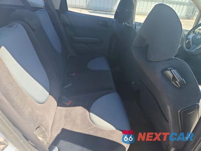 Zdjęcie 10 z 13 samochodu: 2008 HONDA FIT VIN:JHMGD38478S060528 - miniatura