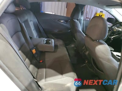 Zdjęcie 10 z 12 samochodu: 2018 CHEVROLET MALIBU LT VIN:1G1ZD5ST8JF124668 - miniatura