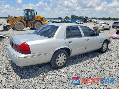 Trzecie zdjęcie samochodu z tyłu: 2003 MERCURY GRAND MARQUIS LS VIN:2MEFM75W93X675953 - miniatura