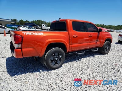 Trzecie zdjęcie samochodu z tyłu: 2016 TOYOTA TACOMA TRD SPORT VIN:5TFCZ5AN7GX010973 - miniatura
