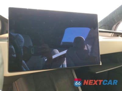 Zdjęcie 9 z 12 samochodu: 2026 TESLA MODEL X VIN:7SAXCDE57TF480340 - miniatura