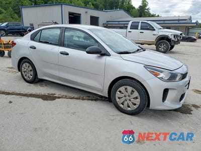 Czwarte zdjęcie samochodu z boku: 2018 KIA RIO LX VIN:3KPA24AB8JE070795 - miniatura