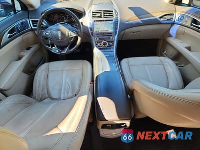 Zdjęcie 8 z 12 samochodu: 2017 LINCOLN MKZ RESERVE VIN:3LN6L5E94HR609430 - miniatura