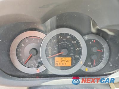 Zdjęcie 9 z 13 samochodu: 2009 TOYOTA RAV4 LIMITED VIN:JTMBF31V29D010070 - miniatura