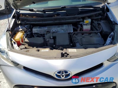 Zdjęcie 12 z 13 samochodu: 2017 TOYOTA PRIUS V TWO VIN:JTDZN3EU6HJ073482 - miniatura