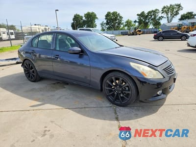 Czwarte zdjęcie samochodu z boku: 2010 INFINITI G37 SEDAN BASE VIN:JN1CV6APXAM400626 - miniatura