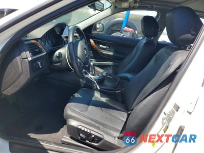 Zdjęcie 7 z 12 samochodu: 2014 BMW 328 D VIN:WBA3D3C5XEK157117 - miniatura