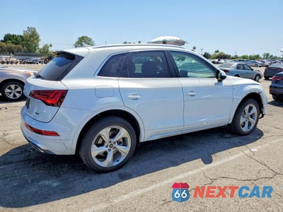 Trzecie zdjęcie samochodu z tyłu: 2025 AUDI Q5 PREMIUM PLUS 45 VIN:WA1EAAFY9S2011764 - miniatura