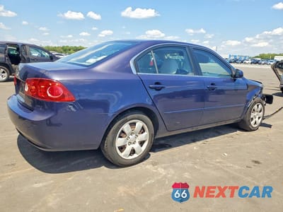 Trzecie zdjęcie samochodu z tyłu: 2006 KIA OPTIMA LX VIN:KNAGE123865074210 - miniatura
