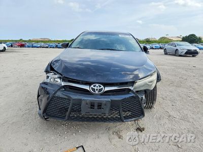Piąte zdjęcie samochodu w środku: 2017 TOYOTA CAMRY SE VIN:4T1BF1FK2HU695054 - miniatura