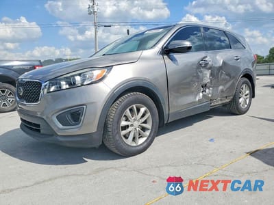 2016 KIA SORENTO LX 5XYPG4A35GG060998 - główne zdjęcie licytacji z USA - miniatura