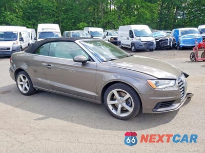 Czwarte zdjęcie samochodu z boku: 2016 AUDI A3 PREMIUM VIN:WAU78LFF7G1088504 - miniatura