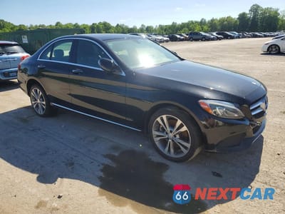 Czwarte zdjęcie samochodu z boku: 2016 MERCEDES-BENZ C 300 4MATIC VIN:55SWF4KB0GU175194 - miniatura