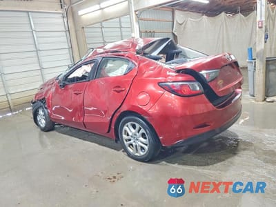 Drugie zdjęcie samochodu z przodu: 2018 TOYOTA YARIS IA BASE VIN:3MYDLBYV2JY317419 - miniatura
