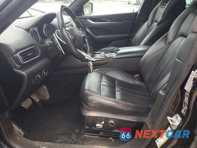 Zdjęcie 7 z 14 samochodu: 2022 MASERATI LEVANTE BASE VIN:ZN661XUA7NX395181 - miniatura