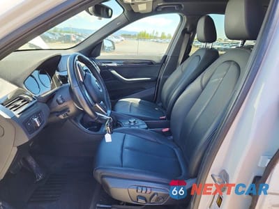 Zdjęcie 7 z 13 samochodu: 2019 BMW X1 XDRIVE28I VIN:WBXHT3C54K5L89219 - miniatura