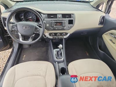 Zdjęcie 8 z 13 samochodu: 2012 KIA RIO 5-DOOR EX VIN:KNADN5A32C6095345 - miniatura