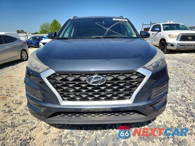 Piąte zdjęcie samochodu w środku: 2019 HYUNDAI TUCSON VALUE VIN:KM8J3CA41KU911010 - miniatura