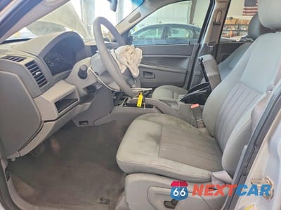 Zdjęcie 7 z 13 samochodu: 2006 JEEP GRAND CHEROKEE LAREDO VIN:1J4GR48K36C250691 - miniatura