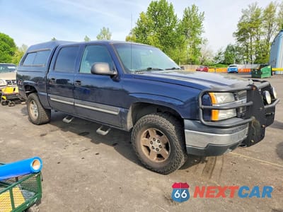 Czwarte zdjęcie samochodu z boku: 2005 CHEVROLET SILVERADO K1500 VIN:2GCEK13TX51168736 - miniatura