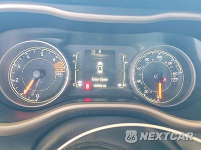 Zdjęcie 9 z 13 samochodu: 2016 JEEP CHEROKEE SPORT VIN:1C4PJLAB1GW149358 - miniatura