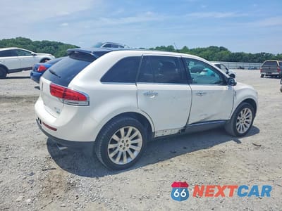 Trzecie zdjęcie samochodu z tyłu: 2013 LINCOLN MKX VIN:2LMDJ8JK1DBL25015 - miniatura