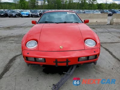 Piąte zdjęcie samochodu w środku: 1985 PORSCHE 928 S VIN:WP0JB0922FS861552 - miniatura