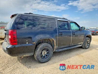 Trzecie zdjęcie samochodu z tyłu: 2009 CHEVROLET SUBURBAN K1500 LS VIN:1GNFK16389R245706 - miniatura