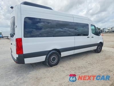 Trzecie zdjęcie samochodu z tyłu: 2025 MERCEDES-BENZ SPRINTER 2500 VIN:W1Z4KGHY1ST205821 - miniatura