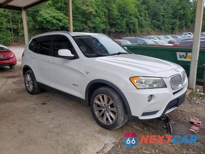 Czwarte zdjęcie samochodu z boku: 2013 BMW X3 XDRIVE28I VIN:5UXWX9C52D0A30447 - miniatura