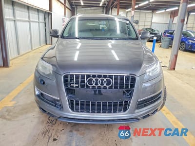 Piąte zdjęcie samochodu w środku: 2014 AUDI Q7 PREMIUM PLUS VIN:WA1LMAFE7ED008858 - miniatura