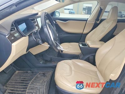 Zdjęcie 7 z 12 samochodu: 2014 TESLA MODEL S VIN:5YJSA1H15EFP50284 - miniatura
