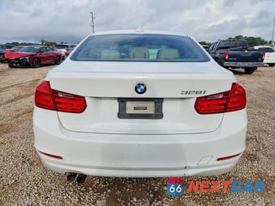 Zdjęcie 6 z 12 samochodu: 2015 BMW 328 I VIN:WBA3A5C58FP605458 - miniatura