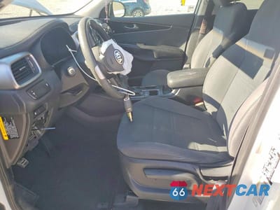 Zdjęcie 7 z 12 samochodu: 2016 KIA SORENTO LX VIN:5XYPG4A35GG043263 - miniatura