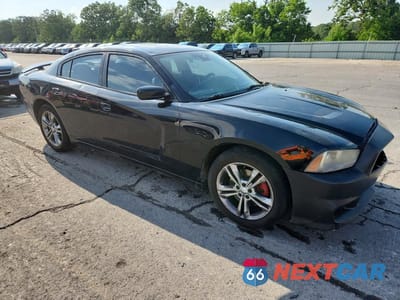 Czwarte zdjęcie samochodu z boku: 2013 DODGE CHARGER SXT VIN:2C3CDXJG8DH541213 - miniatura