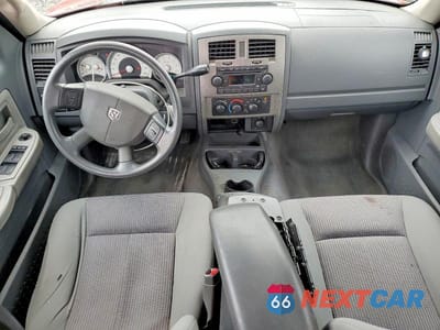 Zdjęcie 8 z 13 samochodu: 2007 DODGE DAKOTA QUAD SLT VIN:1D7HW48K57S216073 - miniatura