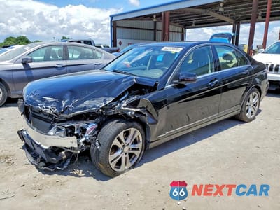 2013 MERCEDES-BENZ C 250 WDDGF4HB1DR272462 - główne zdjęcie licytacji z USA - miniatura