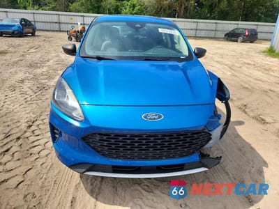 Piąte zdjęcie samochodu w środku: 2020 FORD ESCAPE S VIN:1FMCU0F6XLUB77113 - miniatura