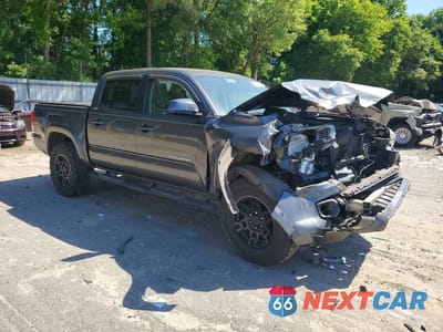 Czwarte zdjęcie samochodu z boku: 2016 TOYOTA TACOMA SR5 V6 VIN:3TMAZ5CNXGM003493 - miniatura