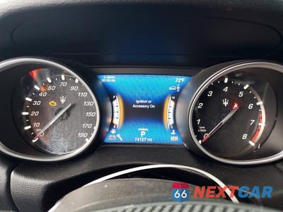 Zdjęcie 9 z 13 samochodu: 2019 MASERATI LEVANTE VIN:ZN661XUA5KX322676 - miniatura