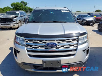Piąte zdjęcie samochodu w środku: 2018 FORD EXPLORER XLT VIN:1FM5K8D8XJGB37093 - miniatura